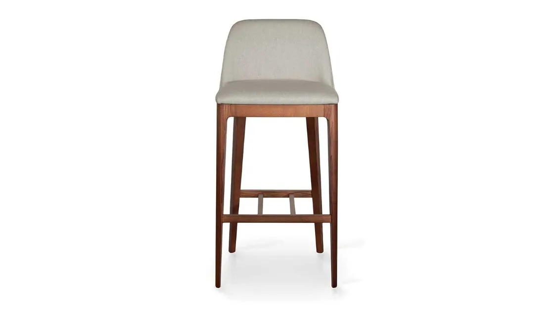 Sgabello in tessuto imbottito con struttura in legno Becky Stool di Pacini e Cappellini